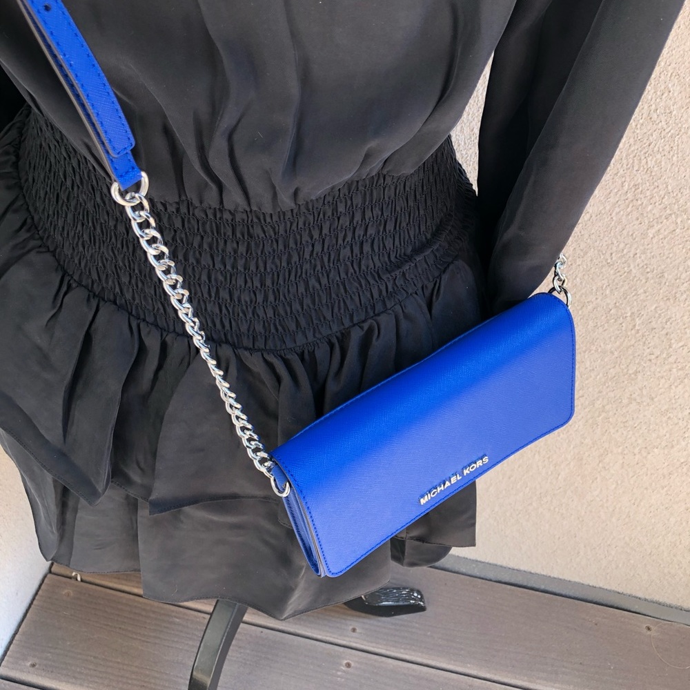 Authentic Michael Kors wallet on a chain crossbody - Picture 8 of 8